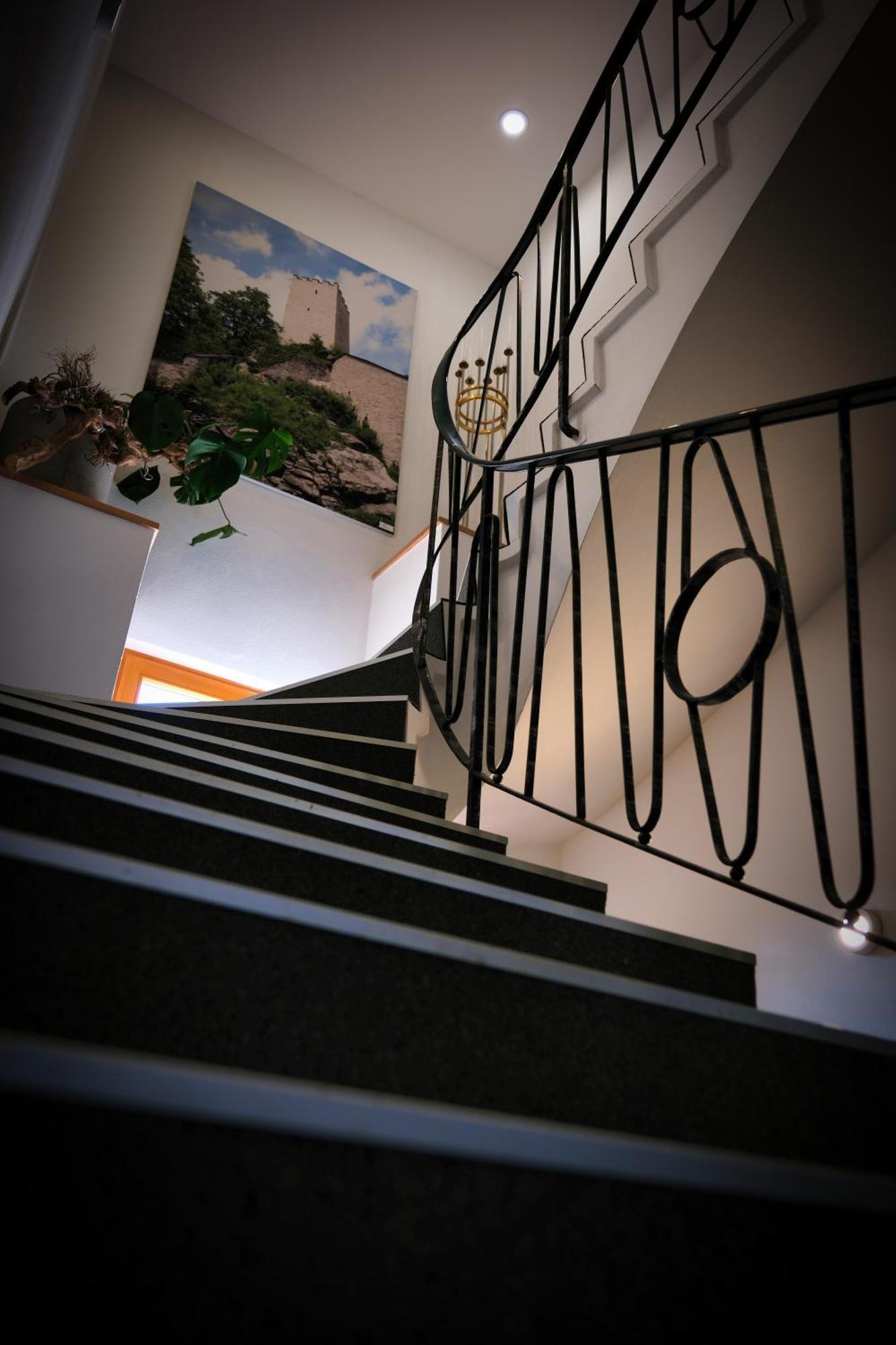 Hotel "Beim Butz" Worth an der Donau Exterior foto