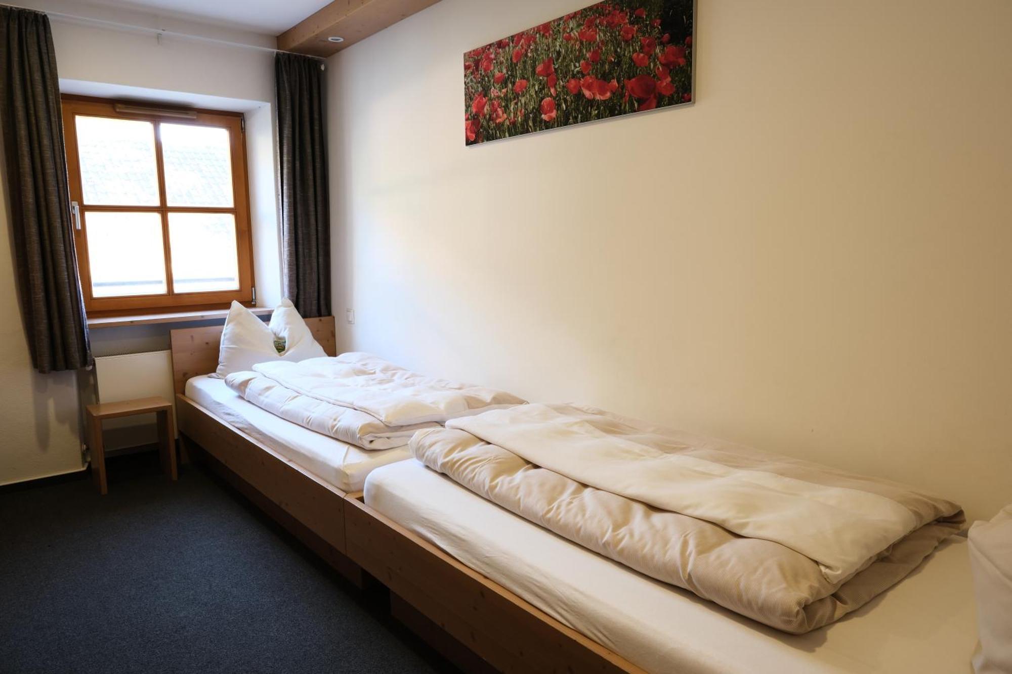 Hotel "Beim Butz" Worth an der Donau Exterior foto