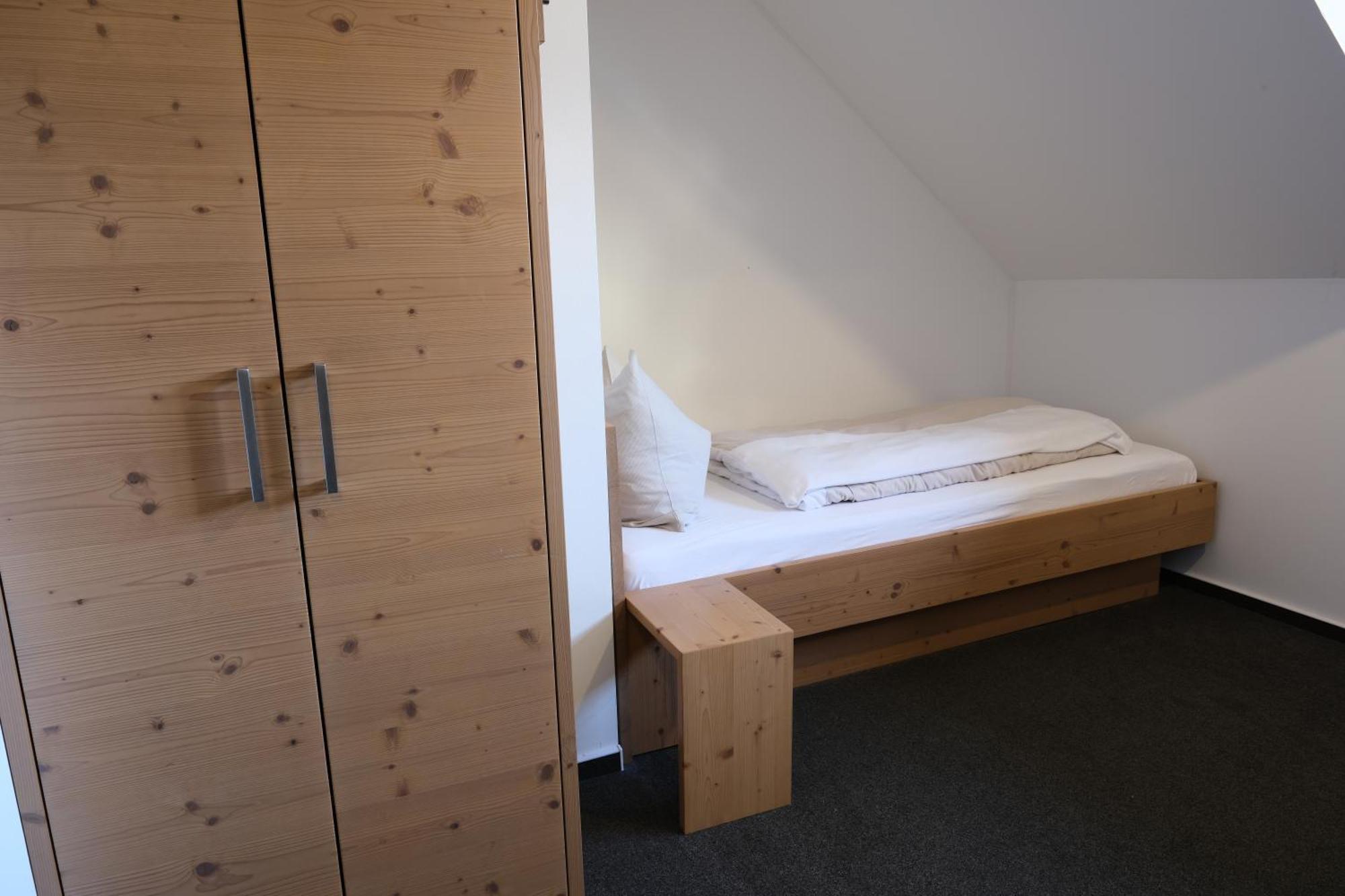 Hotel "Beim Butz" Worth an der Donau Exterior foto