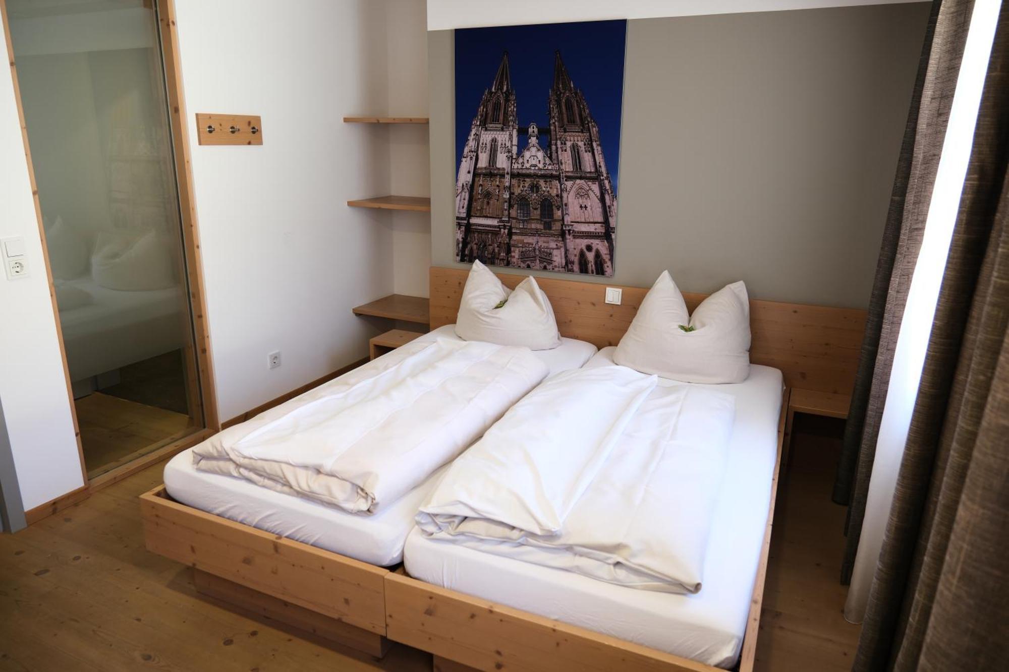 Hotel "Beim Butz" Worth an der Donau Exterior foto